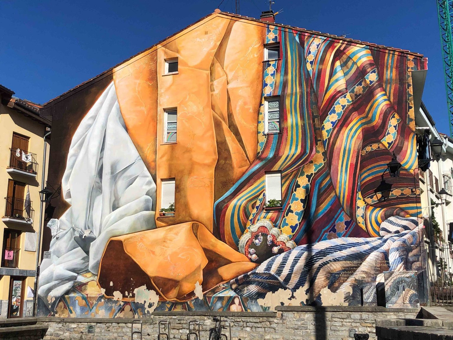 Street Art I RUTA de los MURALES de VitoriaGasteiz